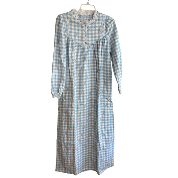 VTG Mamary Nightgown Plaid 100% Cotton Flannel  Small Floral Eyelet Trim Modest - Picture 1 of 11